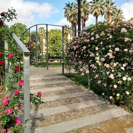 Alojamento de Acomodação e Pequeno-almoço Ulysses In Roma