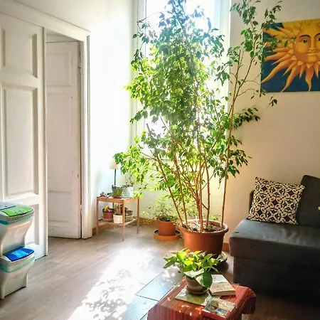 Alojamento de Acomodação e Pequeno-almoço Ulysses In 4*